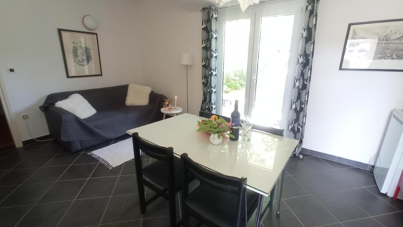 Apartments Lodra Pula Extérieur photo