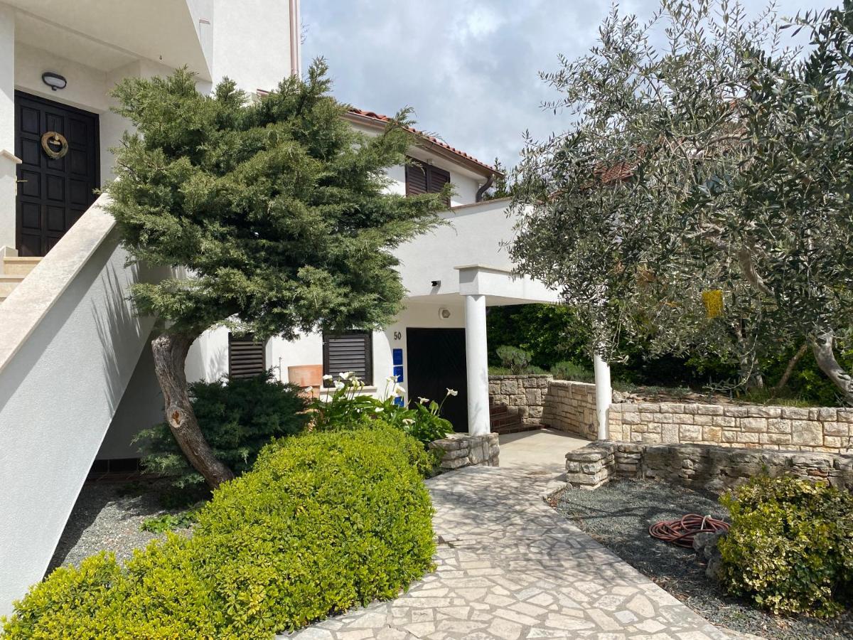Apartments Lodra Pula Extérieur photo