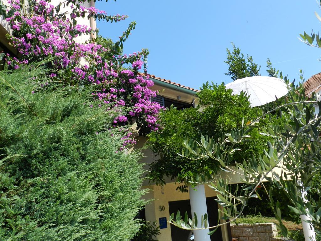 Apartments Lodra Pula Extérieur photo